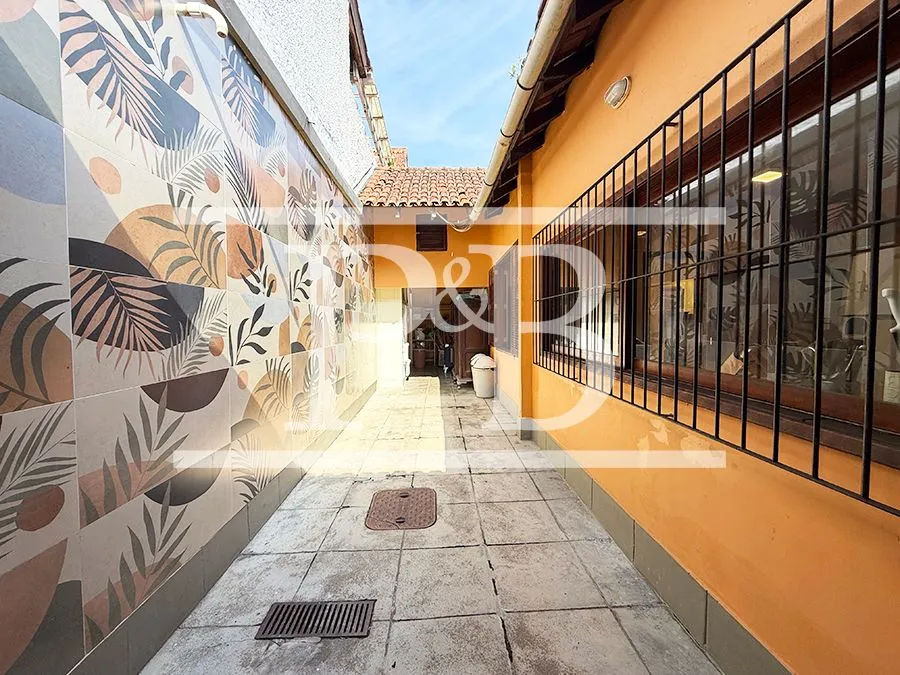 Casa com 4 dormitórios e varanda com churrasqueira — photo 46