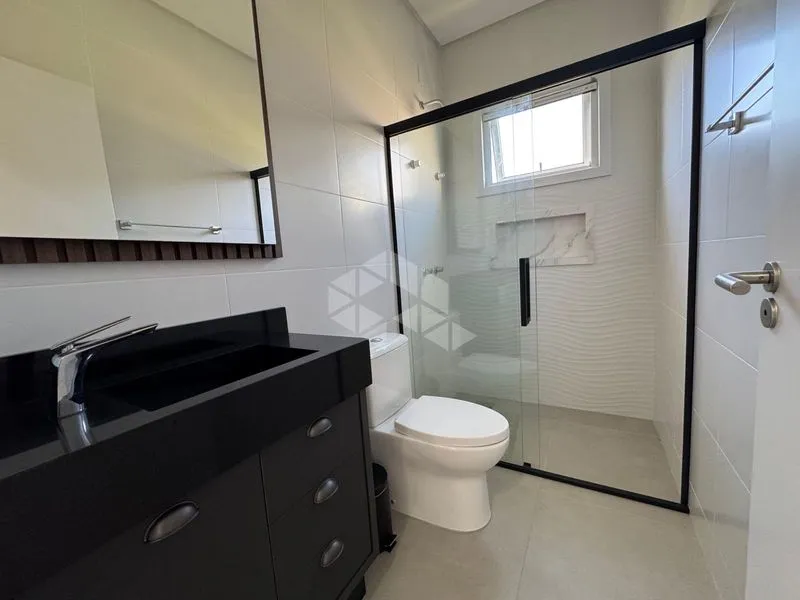 Furnished house with 4 en-suite bedrooms and private garden — photo 42