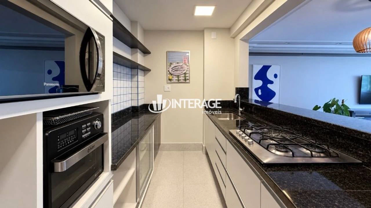 2-bedroom apartment with a private pool in Curitiba — photo 14