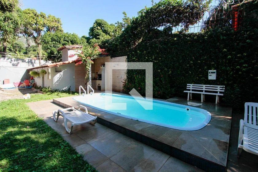 Casa mobiliada com 4 quartos e cozinha em conceito aberto — photo 41