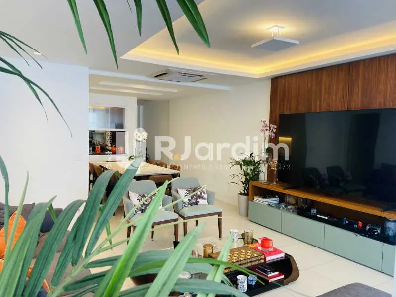 Обновлённая квартира с 3 спальнями и 120 м² — photo 10