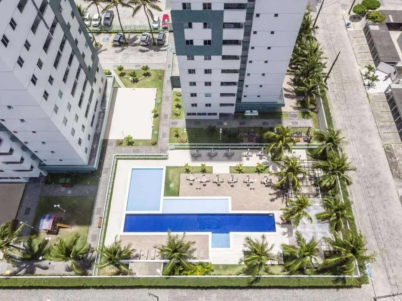 Apartamento de 2 quartos em condomínio com academia — photo 3