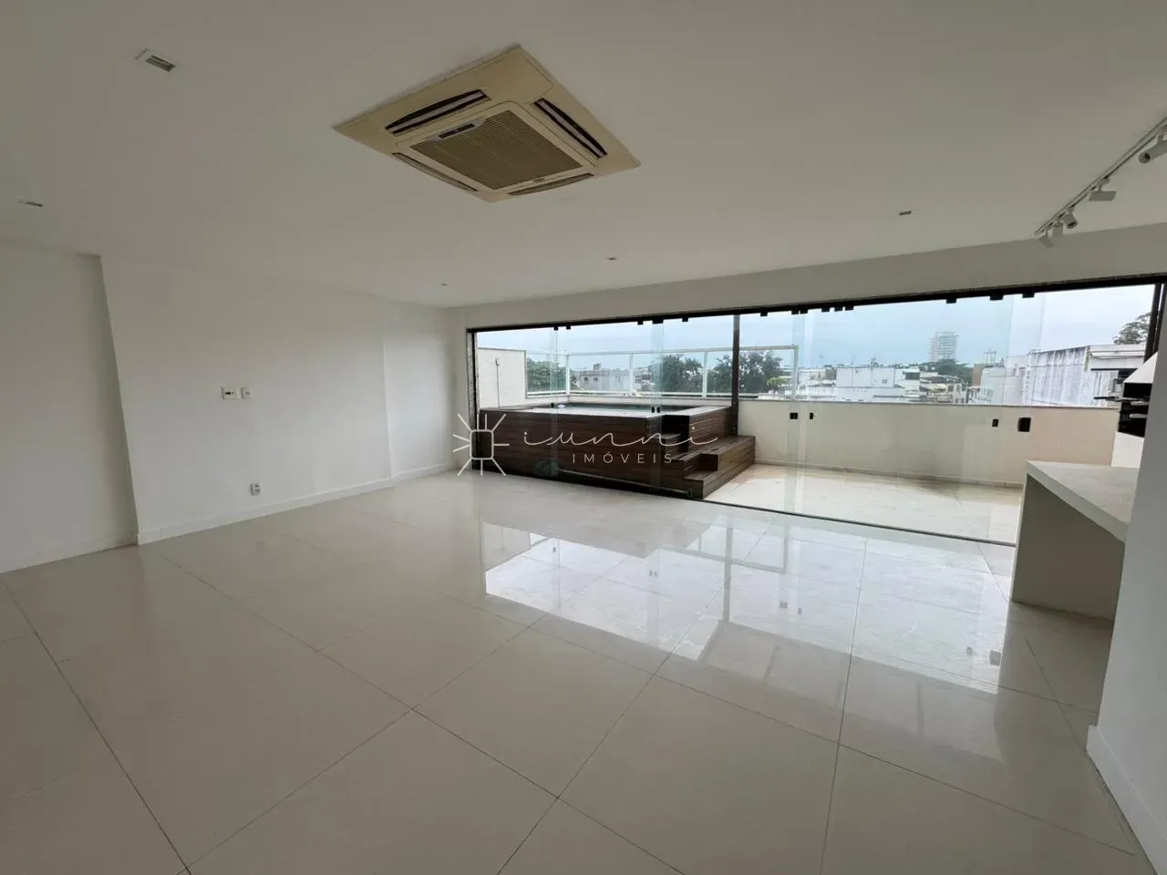 Apartamento com 4 quartos e 5 banheiros com terraço — photo 13