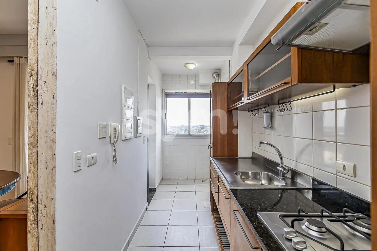 Balcony with a grill in a 3-bedroom apartment, 71 m² — photo 5