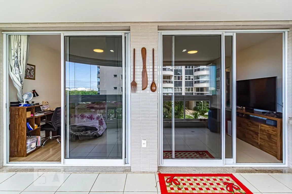 2-bedroom apartment in a building with a sauna — photo 46