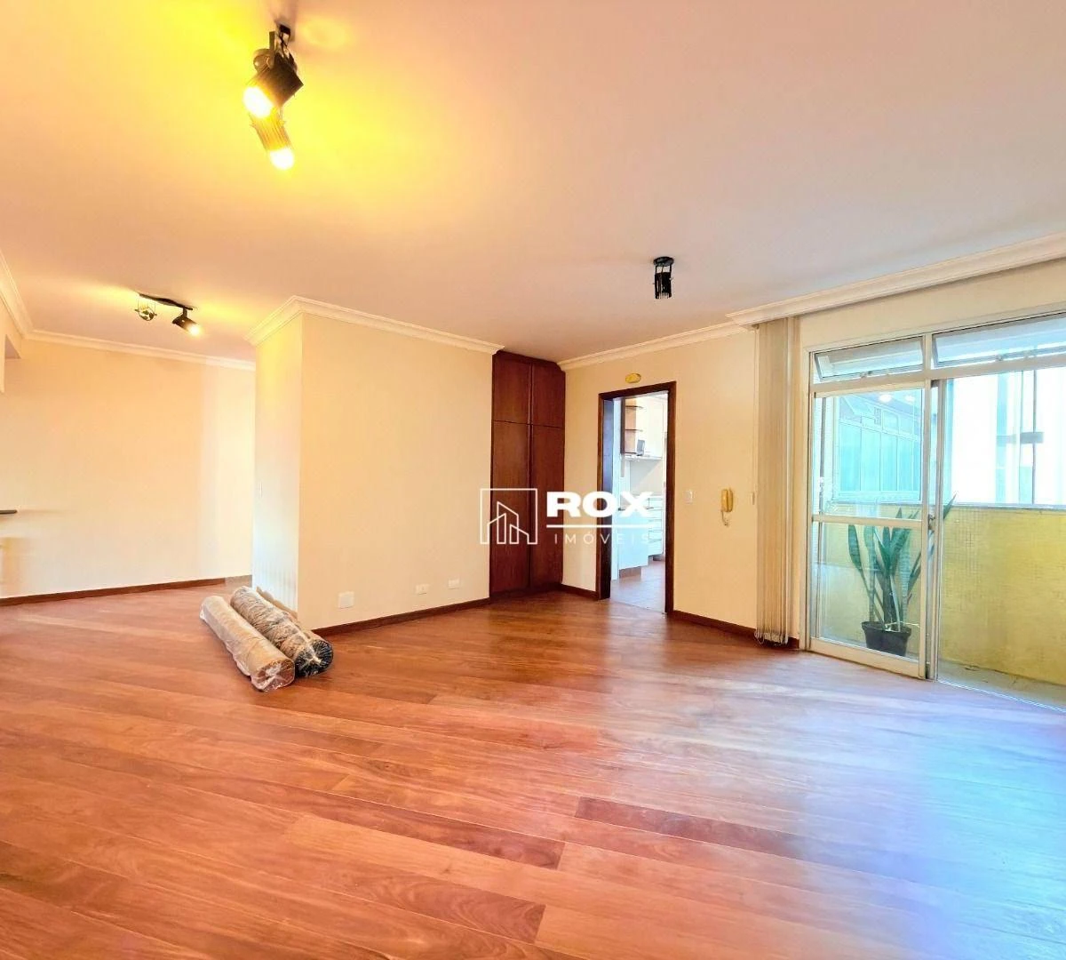 Furnished apartment, 170 m², with a glass-enclosed balcony — photo 29