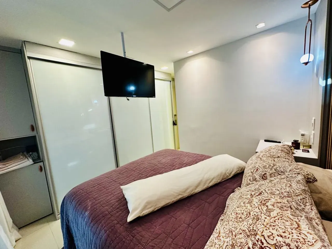 Furnished apartment, 198 m², with floor-to-ceiling windows — photo 53