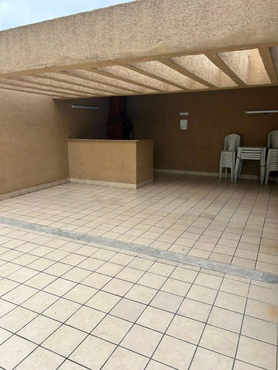 2-bedroom apartment in a building with a gym — photo 21