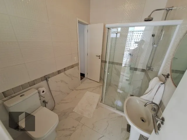 House with 4 bedrooms and 5 bathrooms, gas kitchen — photo 20