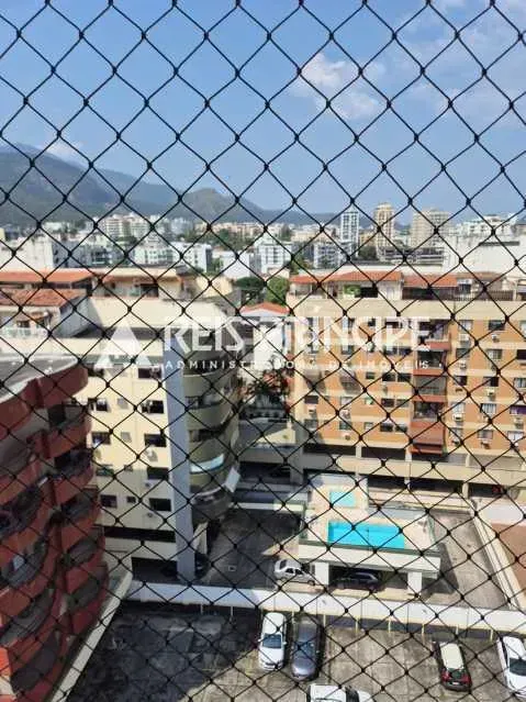 2-bedroom apartment with a balcony and gas kitchen — photo 15