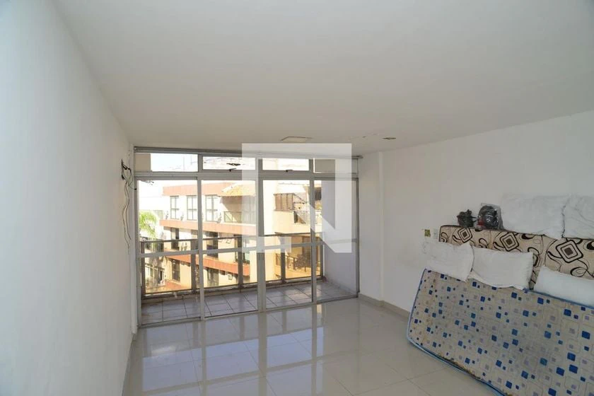 Top-floor rental with 4 bedrooms and 200 m² — photo 27