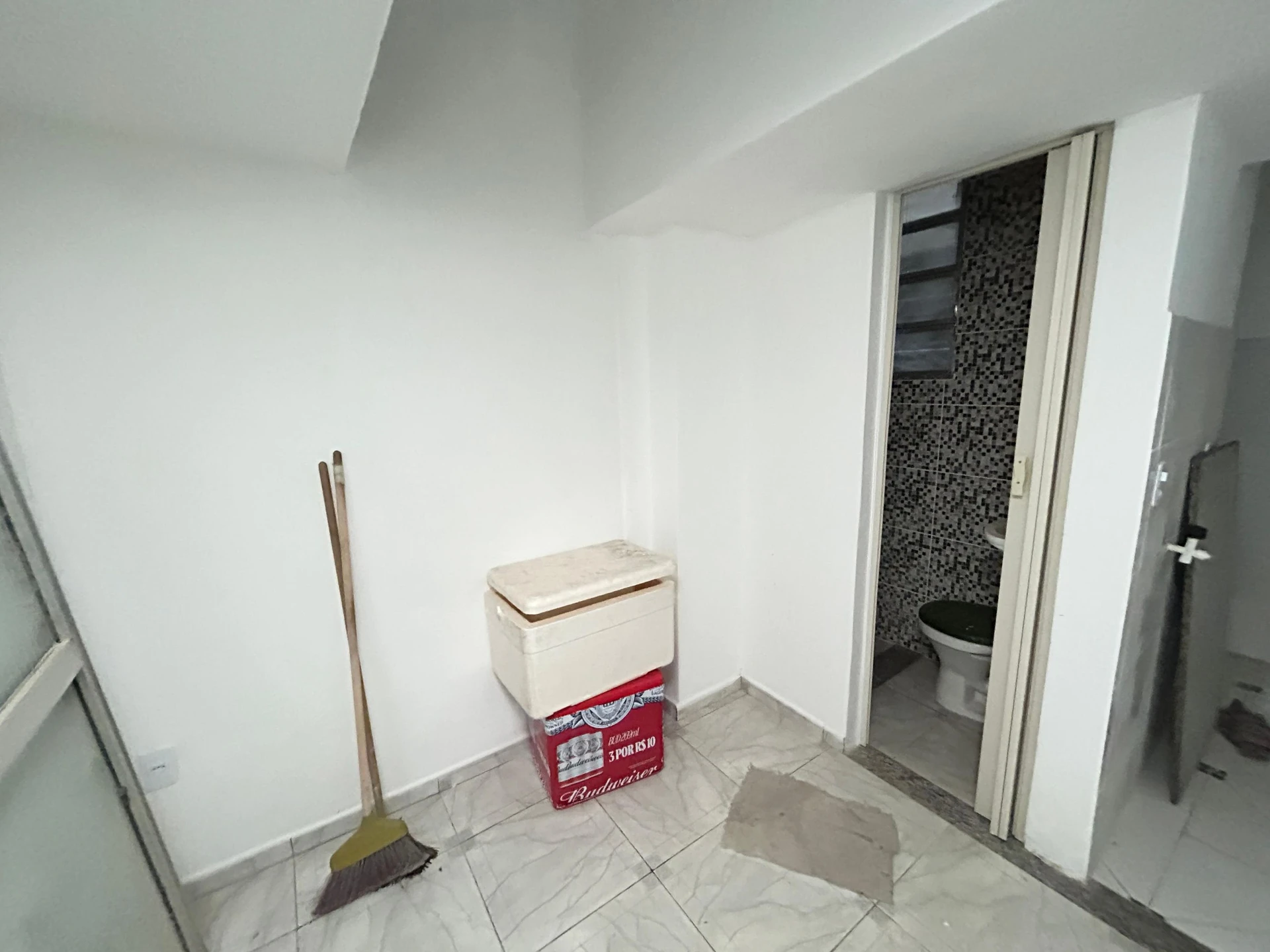 Rental studio kitnet with 1 bedroom and no parking — photo 12
