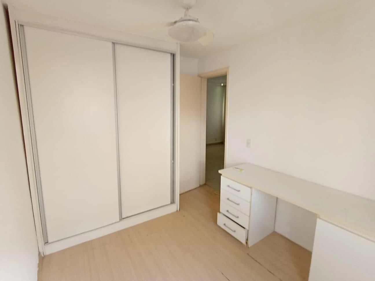 Стиральная машина и 2 спальни: квартира 55 м² — photo 11