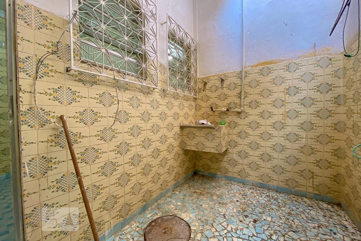 1-bedroom apartment with 1 parking space and pets allowed — photo 17