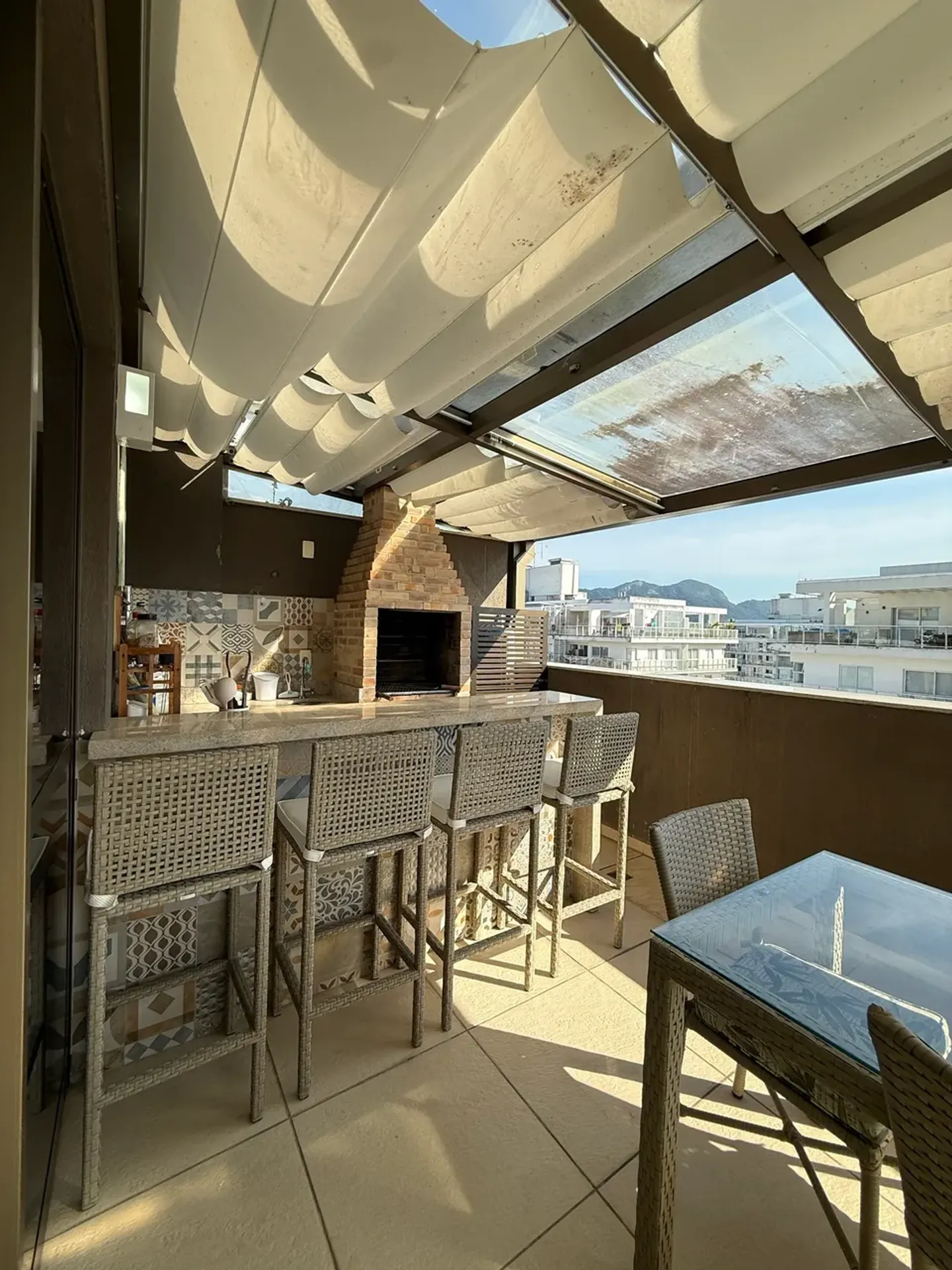 4-bedroom apartment in a building with a sauna — photo 7