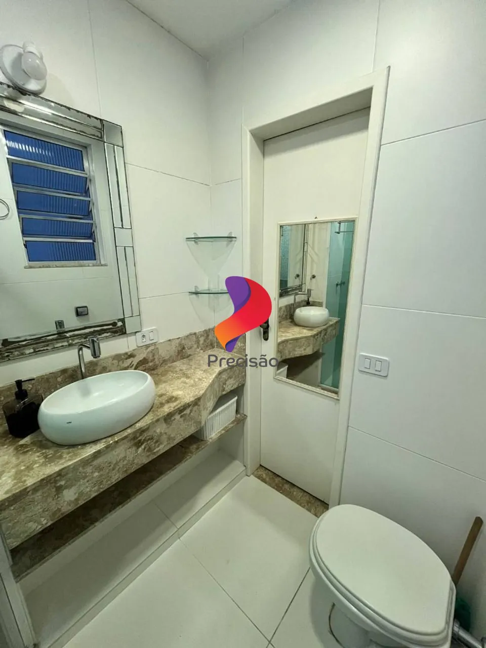 68 m² apartment with 2 bedrooms and 2 bathrooms — photo 2