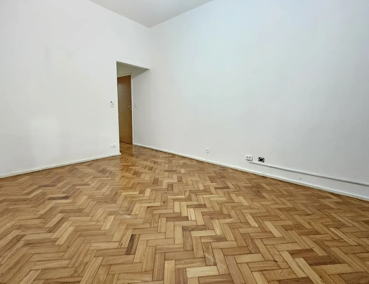 1-bedroom apartment 54 m² with 1 parking space — photo 6