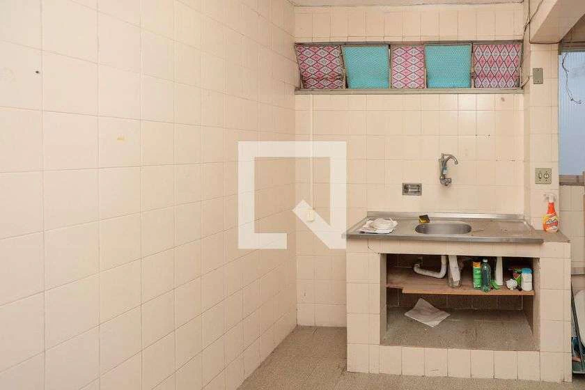 Unfurnished 2-bedroom apartment with separate kitchen — photo 5