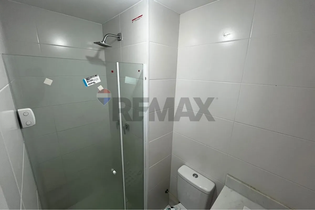 2-bedroom apartment with 1 bathroom and parking — photo 16