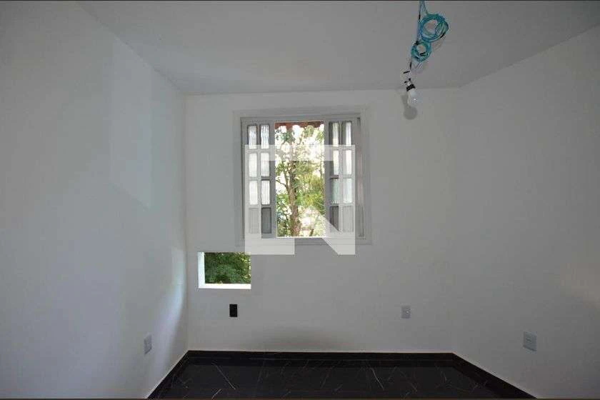 1-bedroom apartment with enclosed kitchen and garden — photo 16