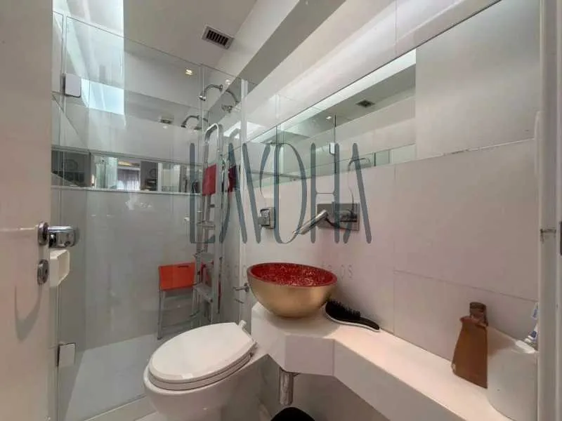 Furnished 3-bedroom apartment with 4 bathrooms — photo 23
