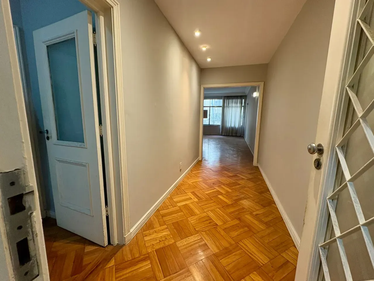 Apartamento, 215 m², com banheira — photo 20