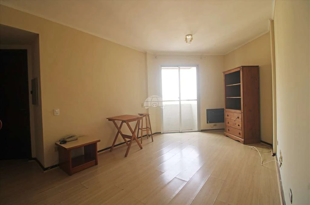 1-bedroom apartment with open-plan kitchen