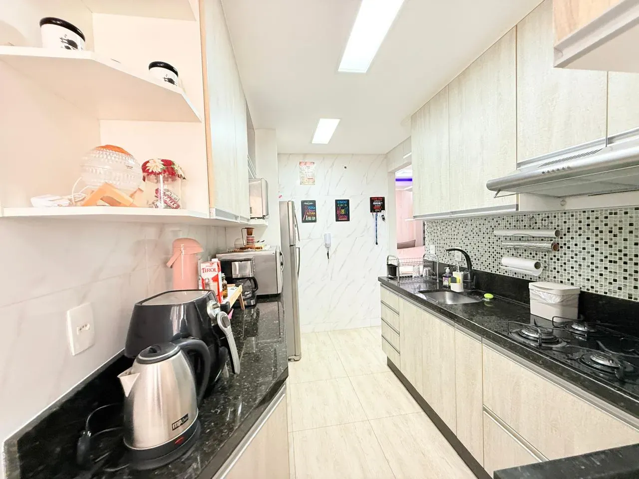 2-bedroom apartment with a washing machine in Curitiba — photo 17
