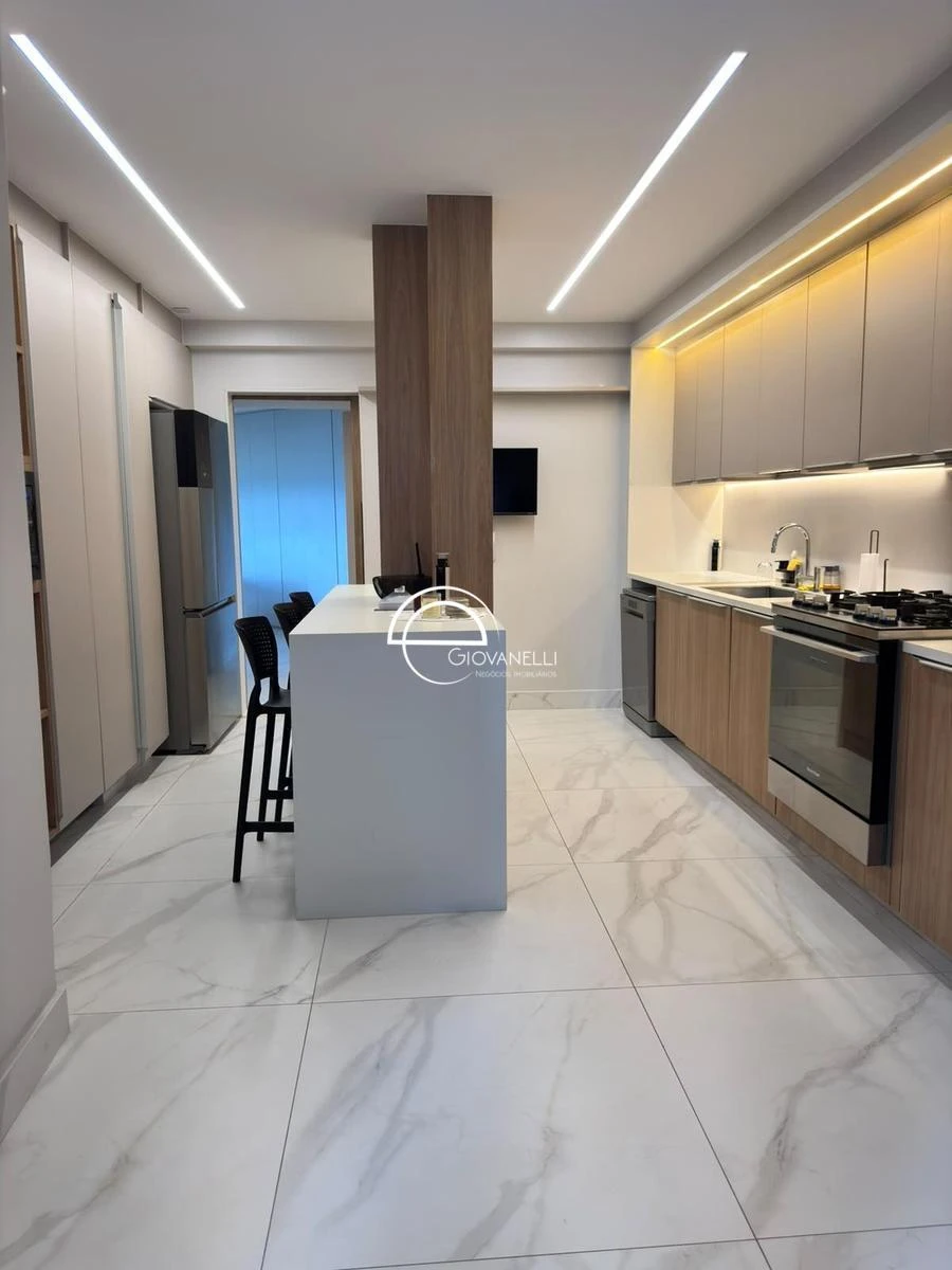 Apartamento mobiliado, 200 m², com janelas do piso ao teto — photo 26