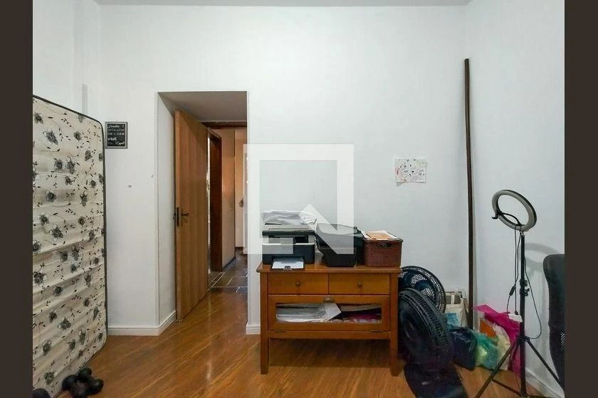 Glass-enclosed balcony in a 3-bedroom apartment, 107 m² — photo 19