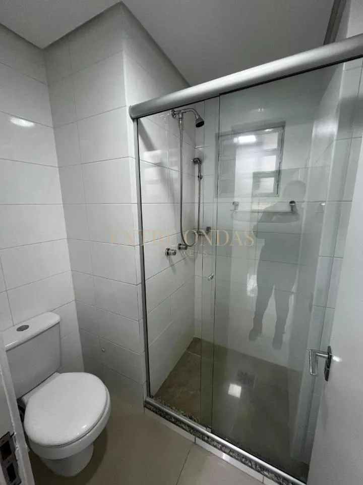 Apartment, 90 m², with a glass-enclosed balcony — photo 25