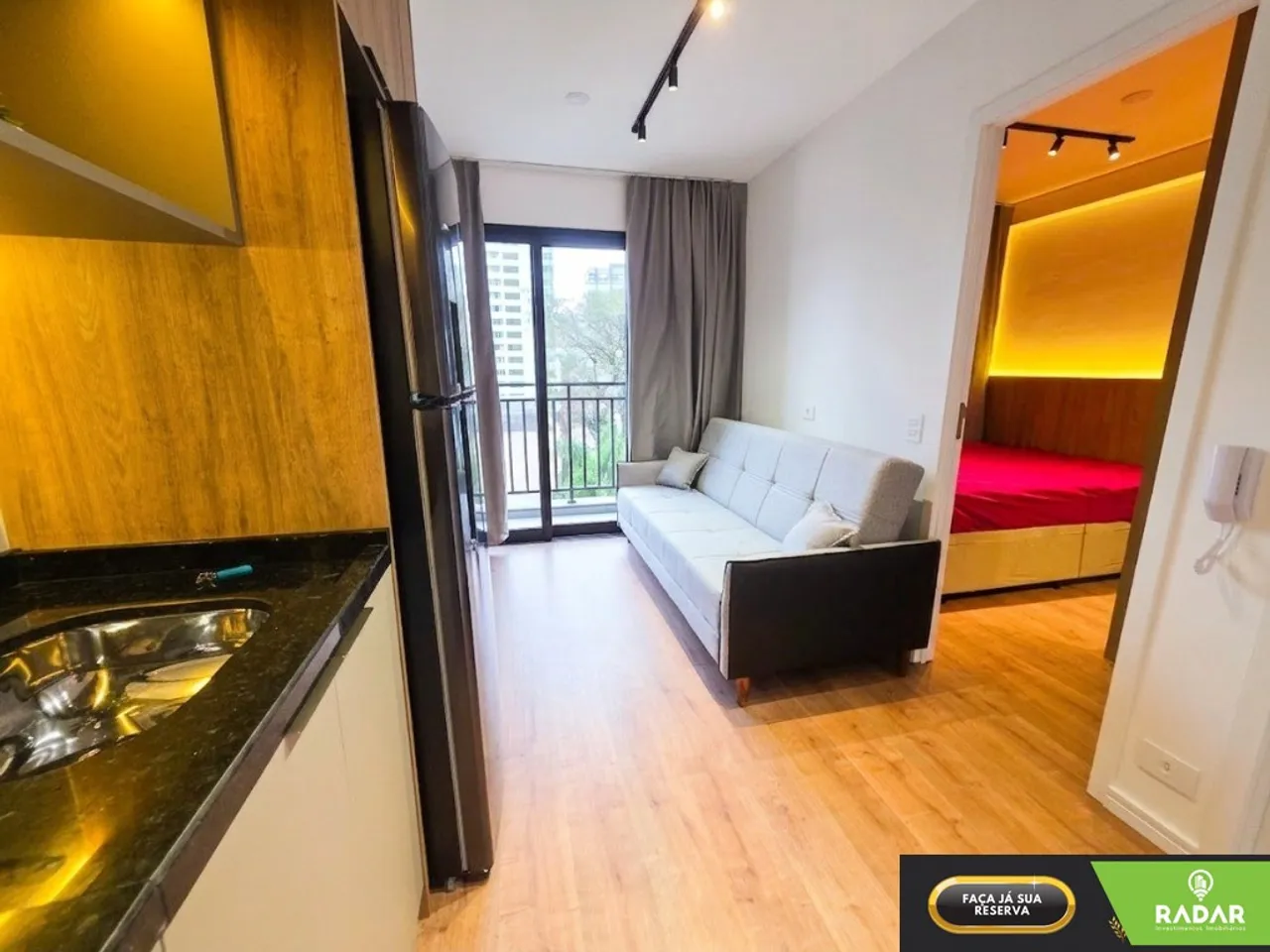 Apartamento de 42 m² com piso de madeira e 1 dormitório — photo 8