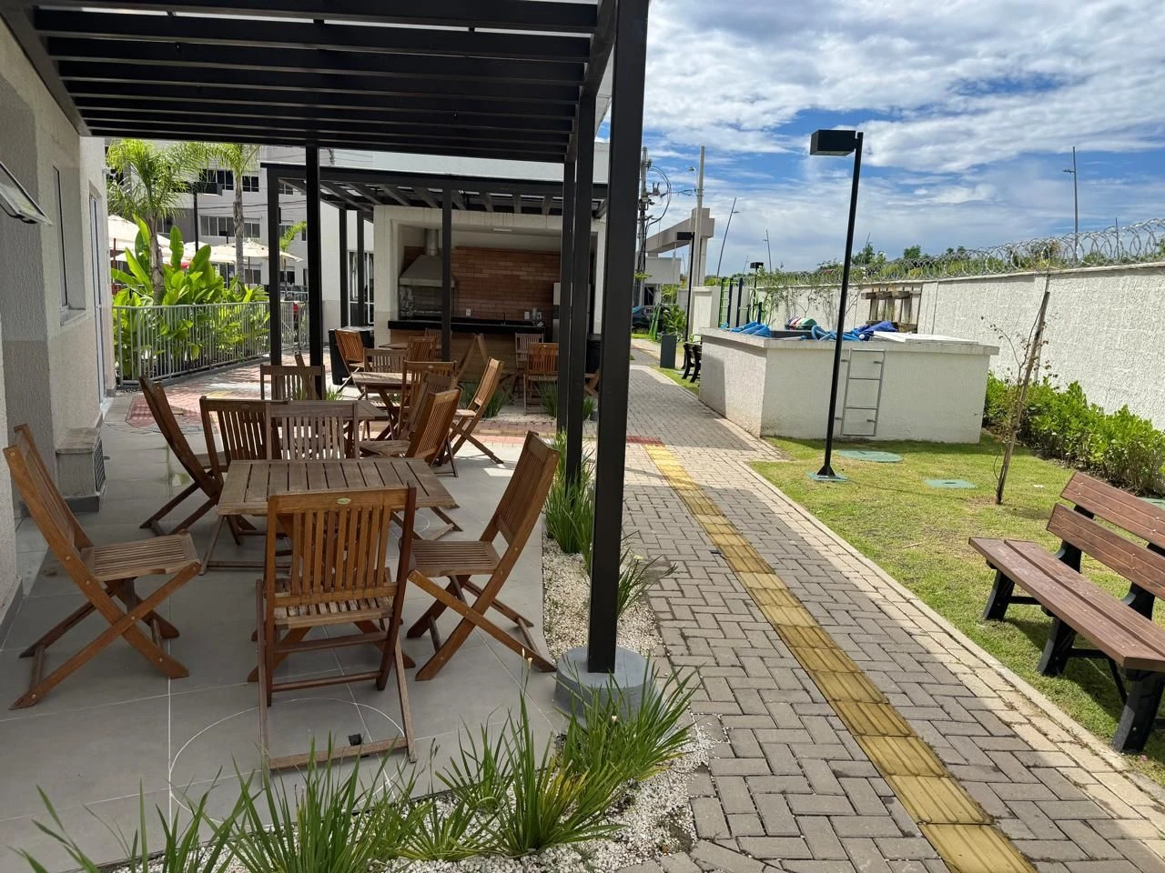 Furnished 2-bedroom apartment with 2 bathrooms — photo 49