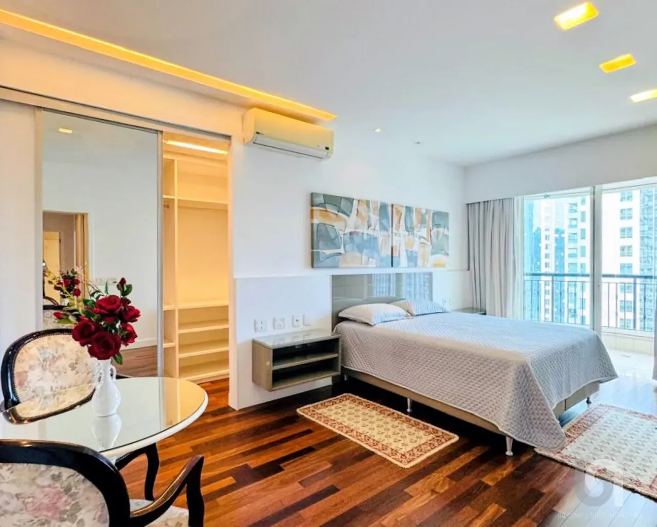 Apartamento de 289 m² com vista para a água e banheira — photo 20