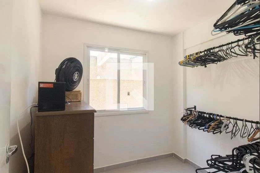 2-bedroom apartment with a walk-in closet in Curitiba — photo 14