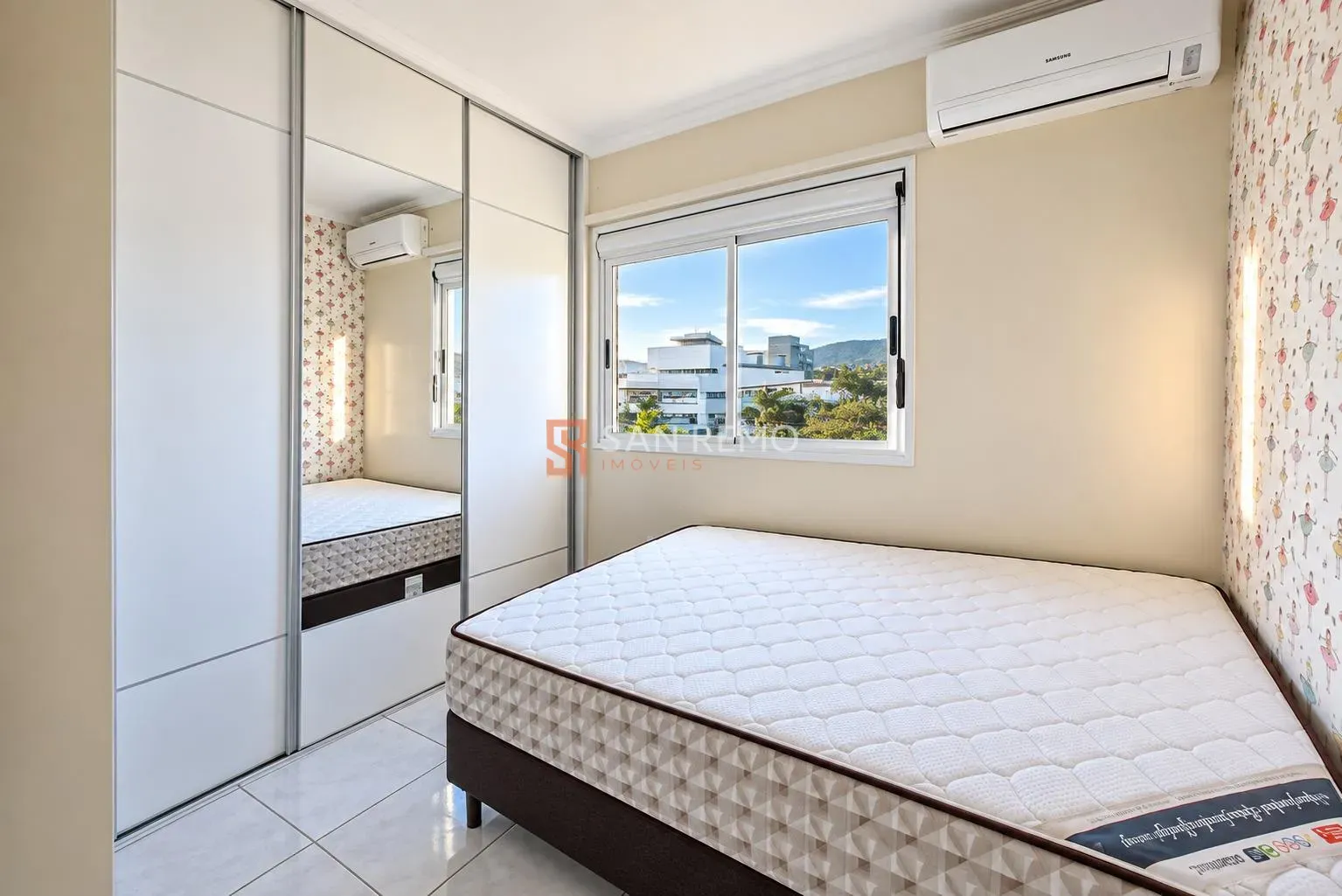 Mountain view in a 2-bedroom apartment, 65 m² — photo 15