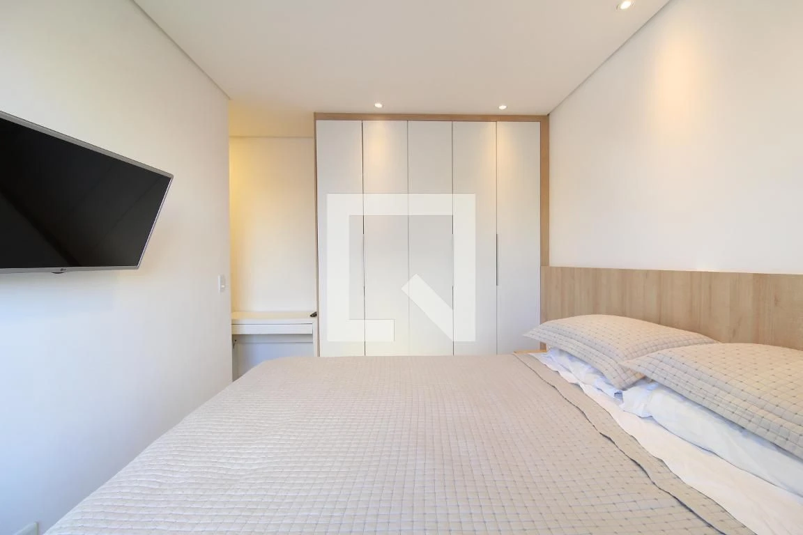 Собственный бассейн и 2 спальни: квартира 64 м² — photo 14