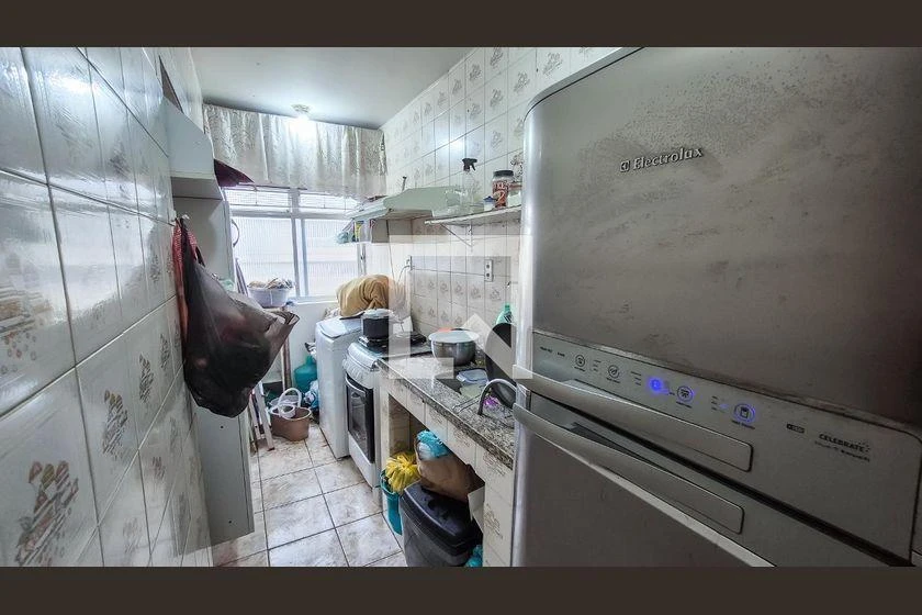 One-bedroom apartment with a washing machine — photo 11