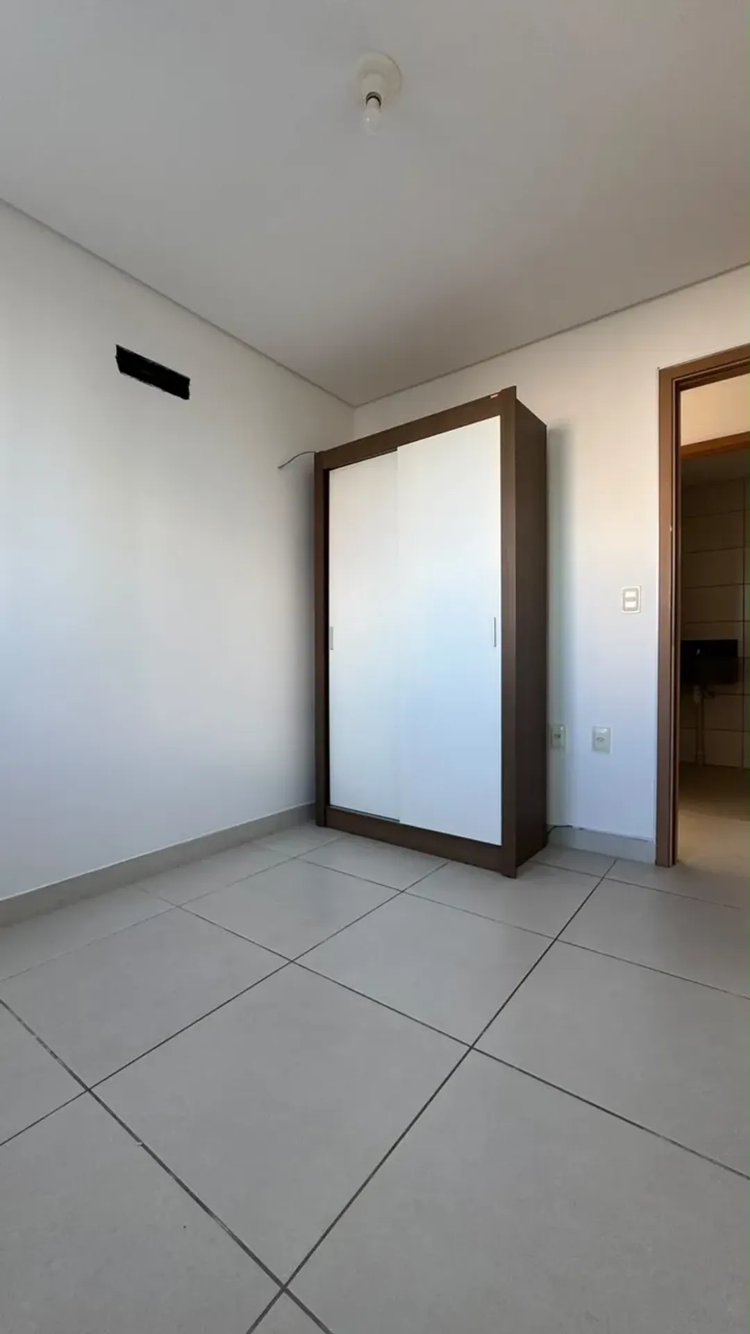 Bathtub in a 3-bedroom apartment, 87 m² — photo 3