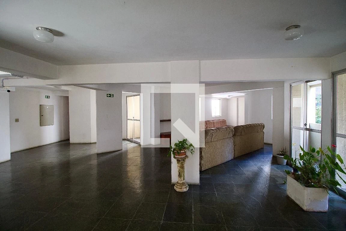 One-bedroom apartment with a washing machine in Curitiba — photo 16