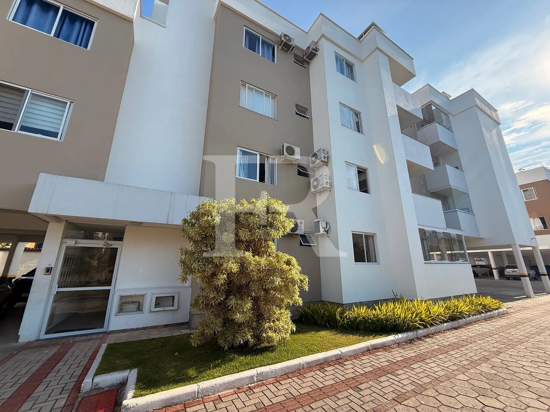 2-bedroom apartment with balcony and charcoal grill — photo 115