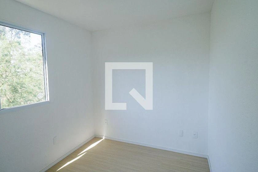 Unfurnished 2-bedroom apartment with 40 m²