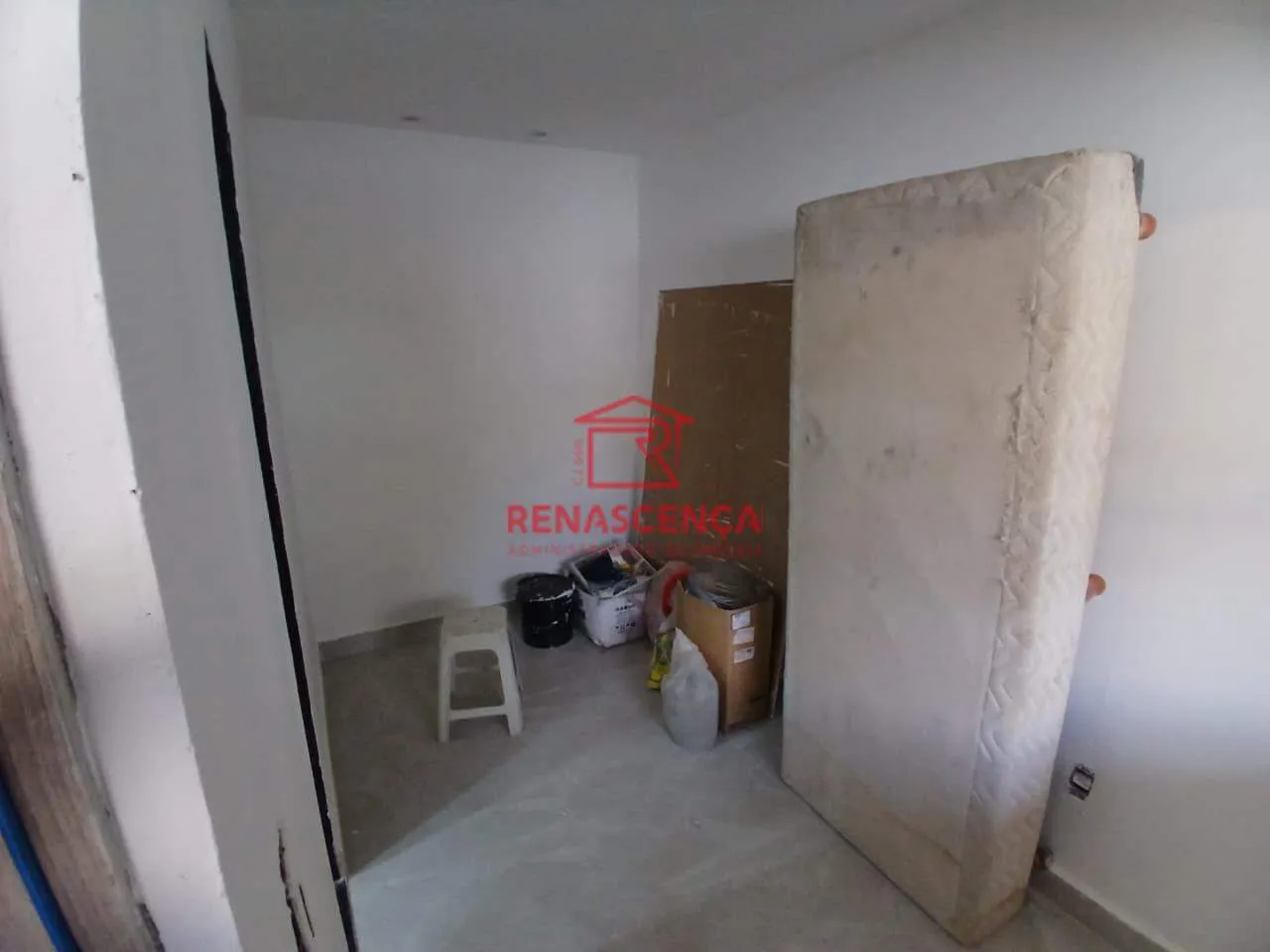 House with 5 bedrooms and 4 bathrooms, separate kitchen — photo 24