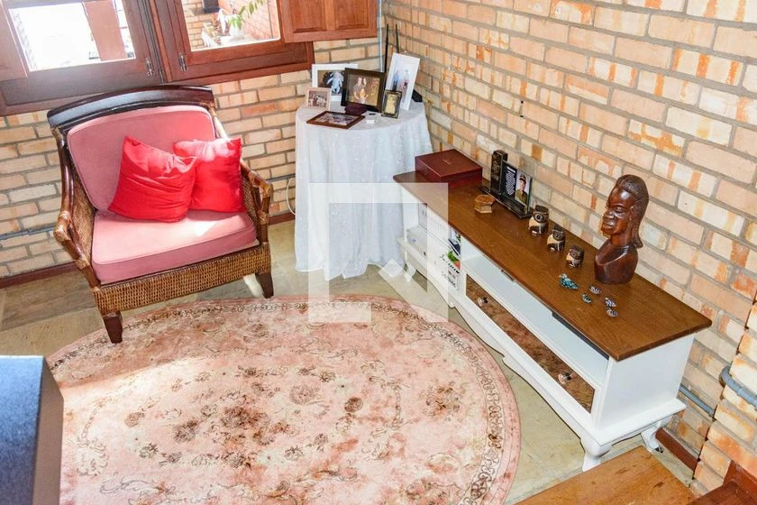 Дом с 4 спальнями, 2 с ванной и грилем на балконе — photo 6