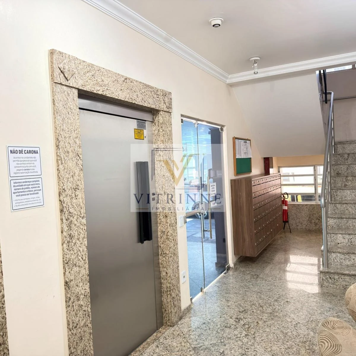 3-bedroom apartment with wood or laminate floors in Curitiba — photo 10