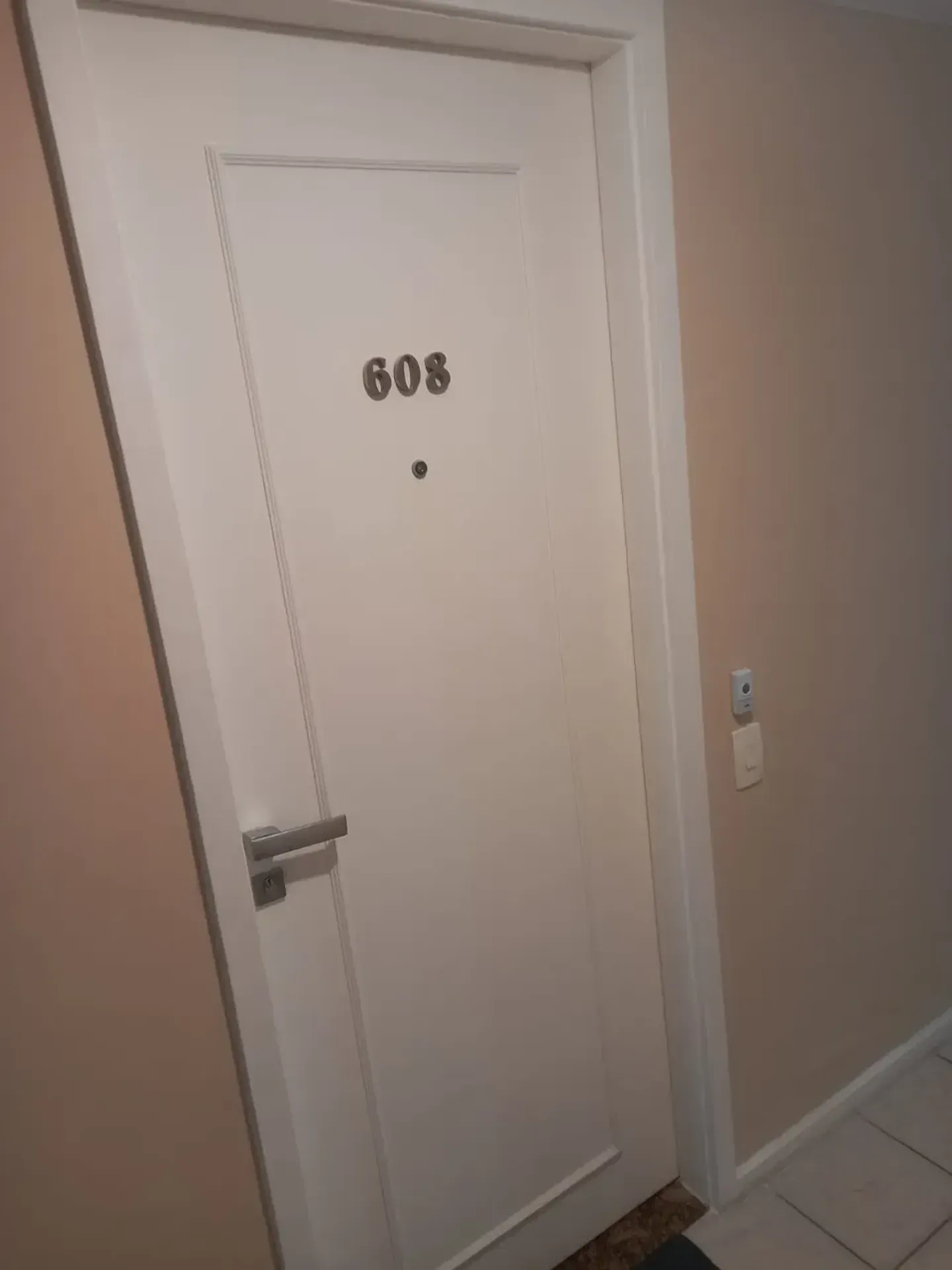 2-bedroom apartment with a home office — photo 45