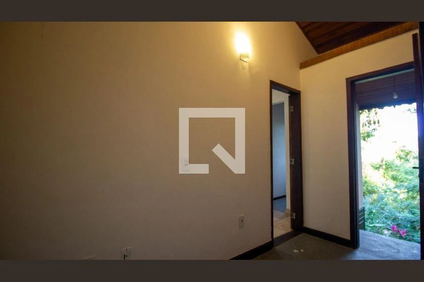 Casa com 4 quartos e churrasqueira na varanda — photo 30