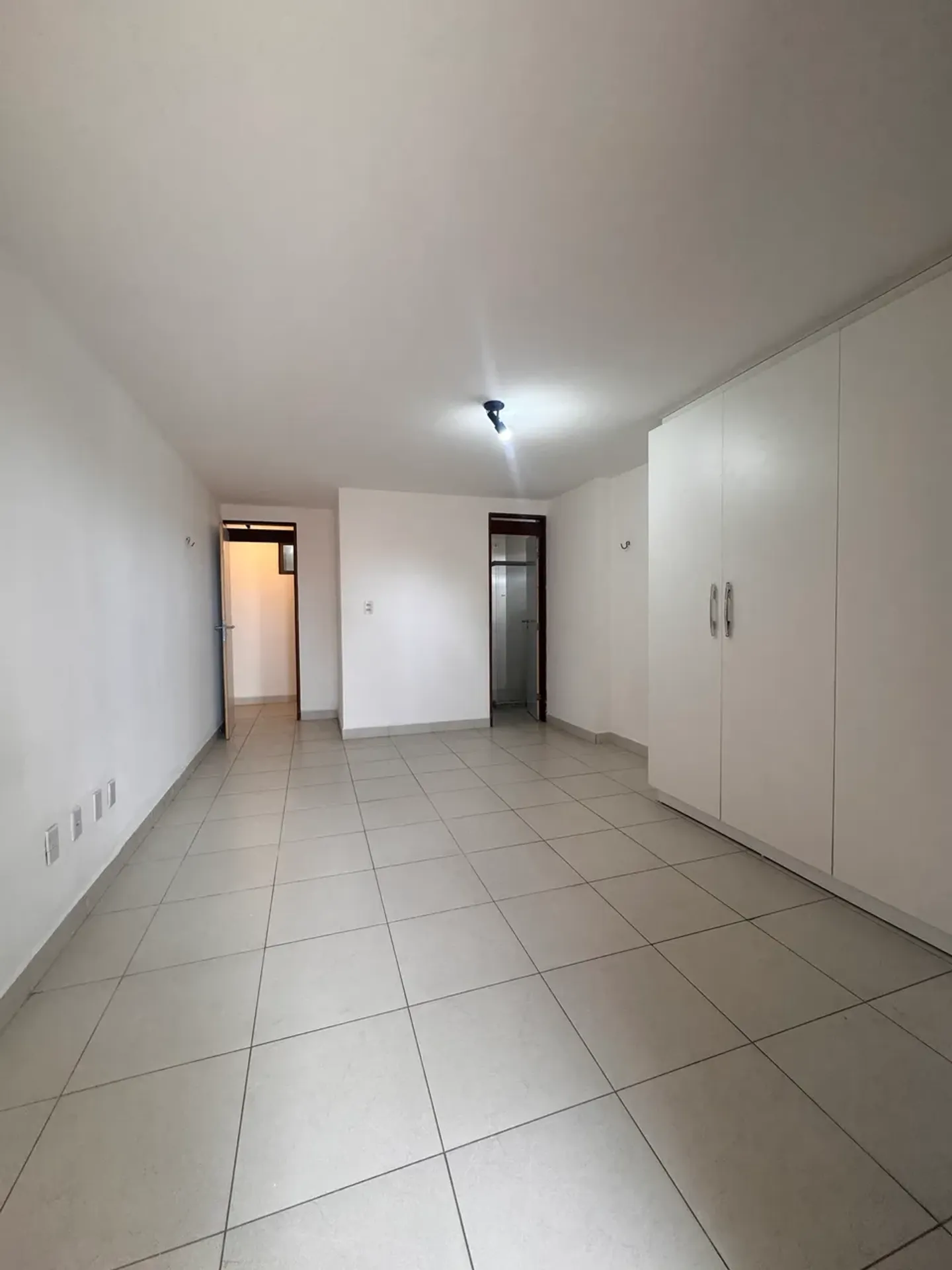 Departamento de 5 dormitorios en edificio con sauna — photo 11