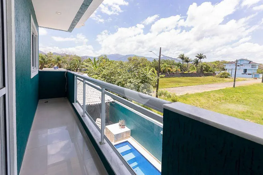 Furnished triplex house with 4 bedrooms and 370 m² — photo 41