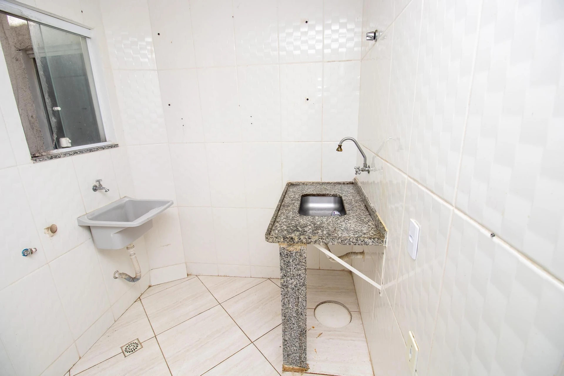 Studio sem mobília com 1 quarto e box de vidro — photo 6